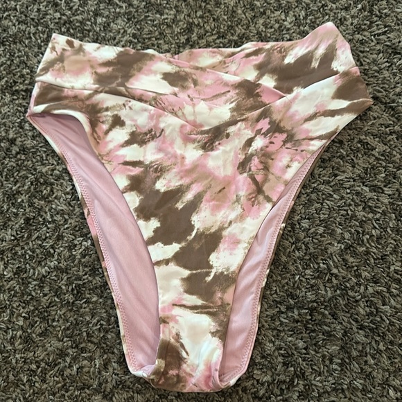 AERIE Crossover High Cut Cheeky Bikini - Picture 10 of 16